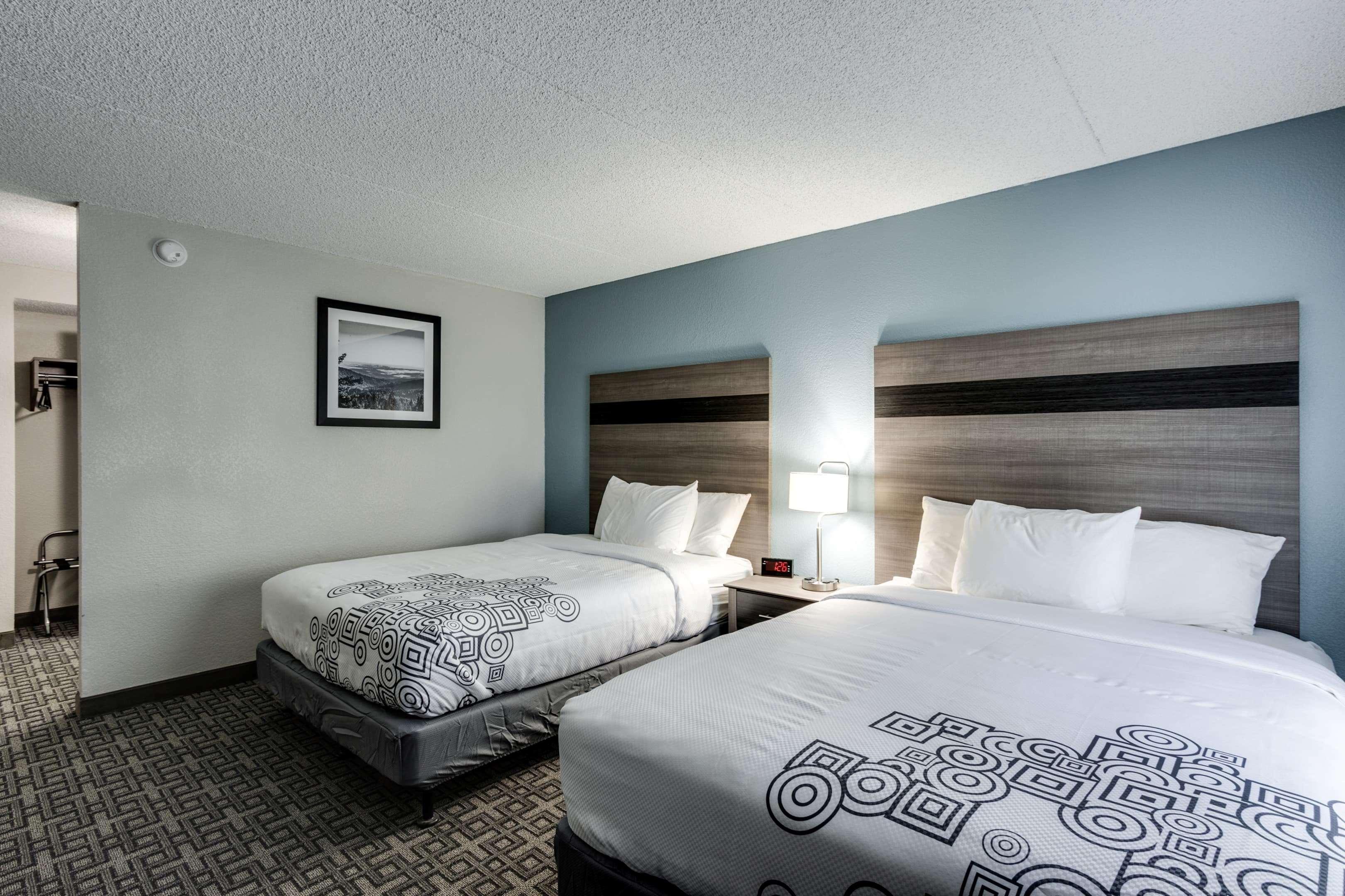 Days Inn & Suites By Wyndham سبوكين المظهر الخارجي الصورة