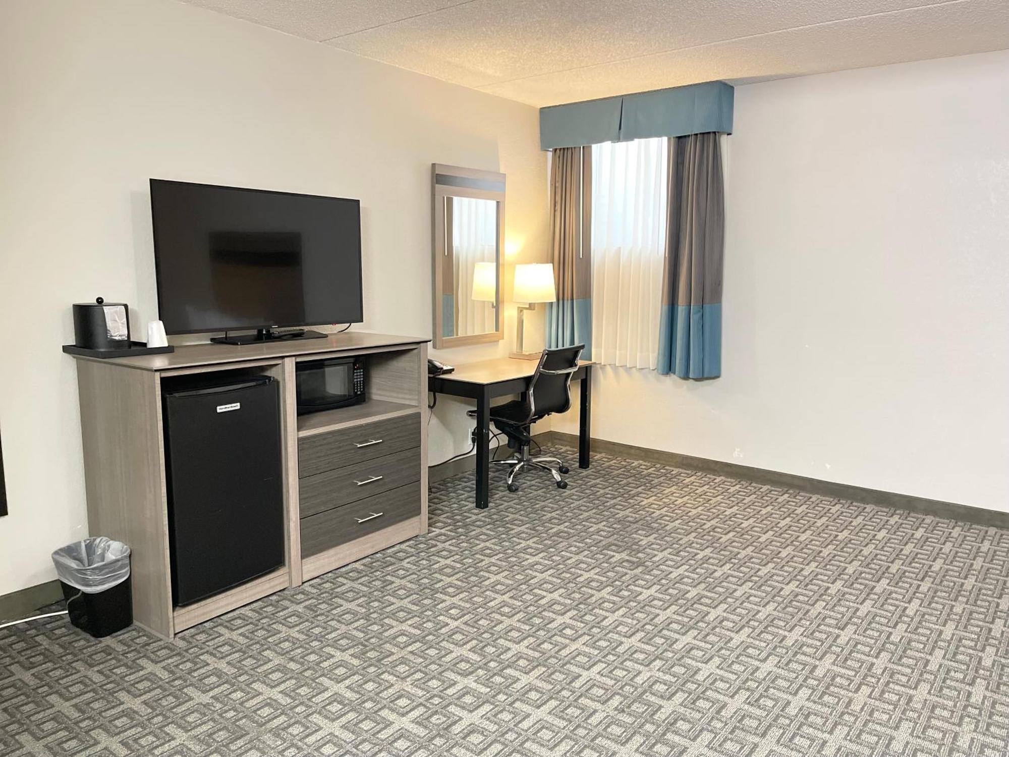 Days Inn & Suites By Wyndham سبوكين المظهر الخارجي الصورة